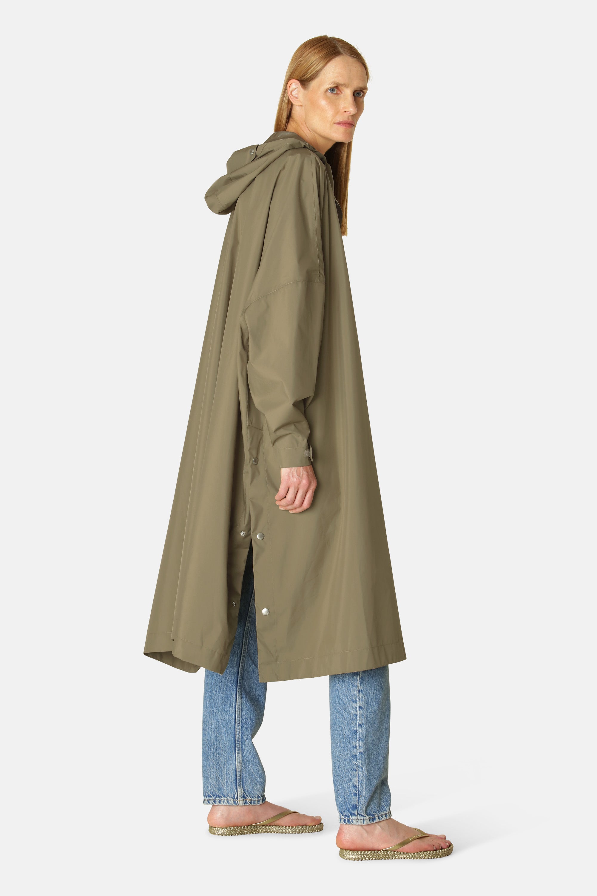 Ilse Jacobsen Hornbæk Rain Poncho w. Sleeves Poncho 496 Covert Green